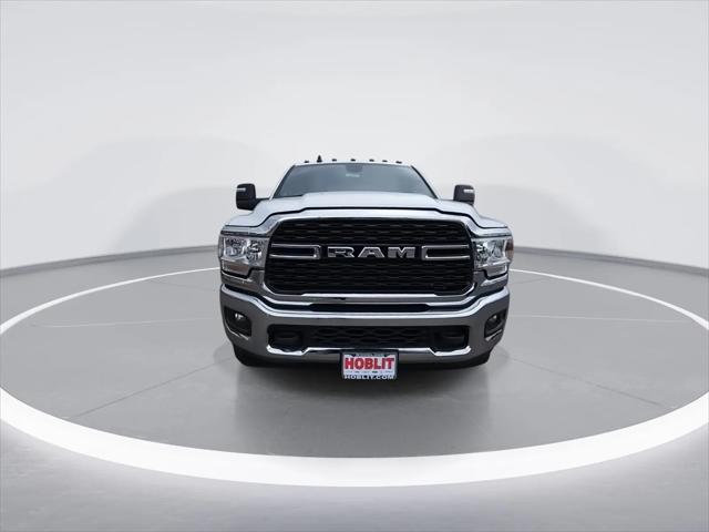 2024 RAM 3500 Big Horn Crew Cab 4x4 8 Box