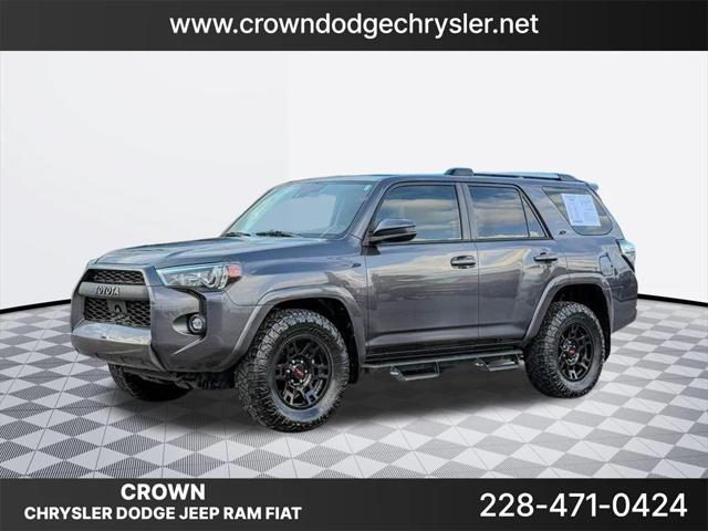 2022 Toyota 4Runner SR5 2022 Toyota 4Runner SR5