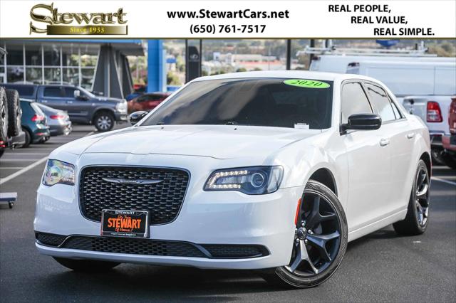 2020 Chrysler 300 Touring