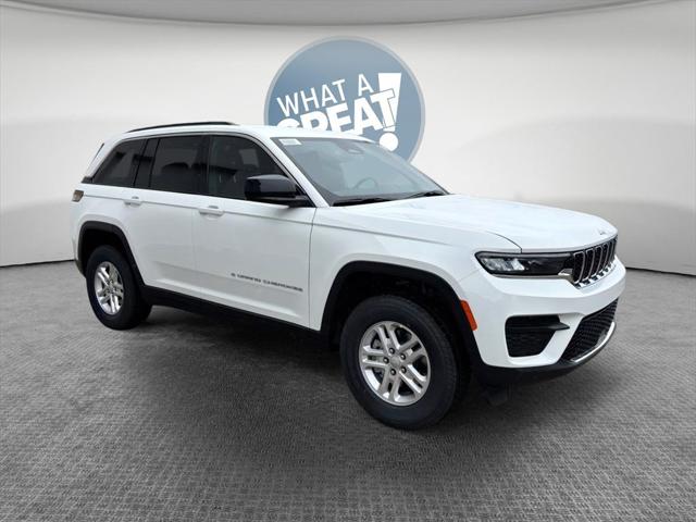 2025 Jeep Grand Cherokee GRAND CHEROKEE LAREDO 4X4 2025 Jeep Grand Cherokee GRAND CHEROKEE LAREDO 4X4