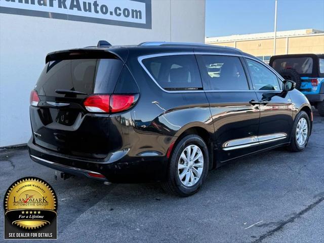 2018 Chrysler Pacifica Touring L 2018 Chrysler Pacifica Touring L