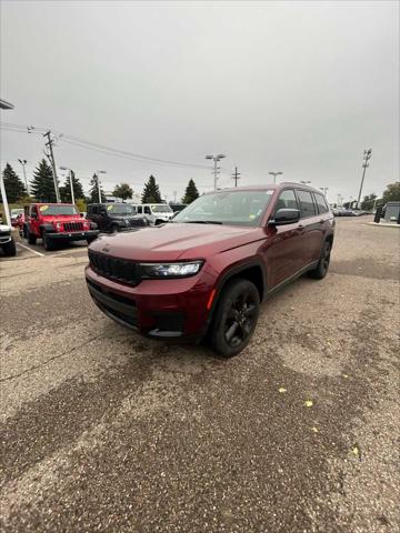 2023 Jeep Grand Cherokee L Altitude 4x4