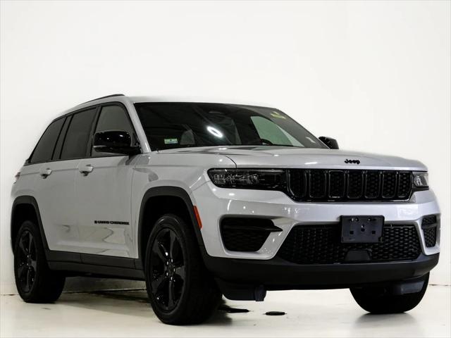 2023 Jeep Grand Cherokee Altitude 4x4