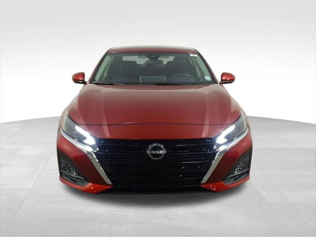 2024 Nissan Altima SL FWD
