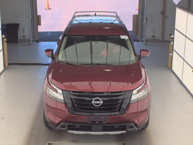 2023 Nissan Pathfinder SL 4WD
