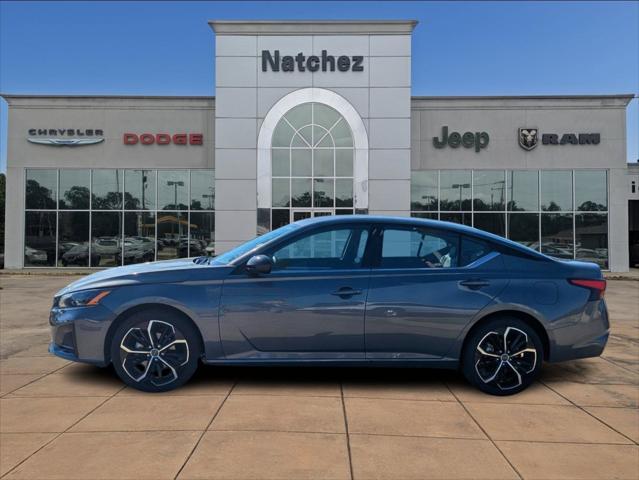 2025 Nissan Altima SR AWD