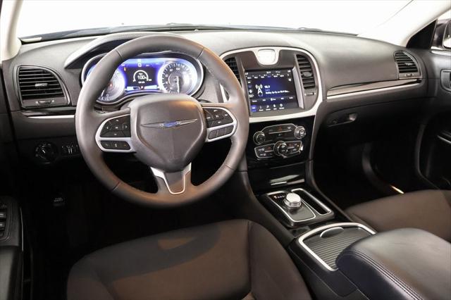 2023 Chrysler 300 Touring