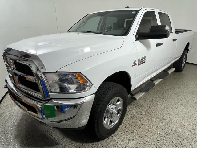 2017 RAM 2500 Tradesman Crew Cab 4x4 8 Box