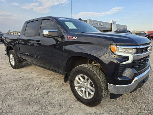 2022 Chevrolet Silverado 1500 4WD Crew Cab Standard Bed LT