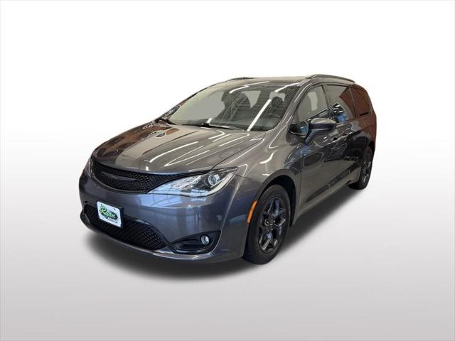 2020 Chrysler Pacifica Touring L Plus 2020 Chrysler Pacifica Touring L Plus