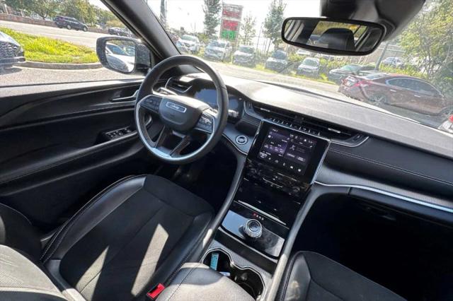 2024 Jeep Grand Cherokee L Altitude 4x4