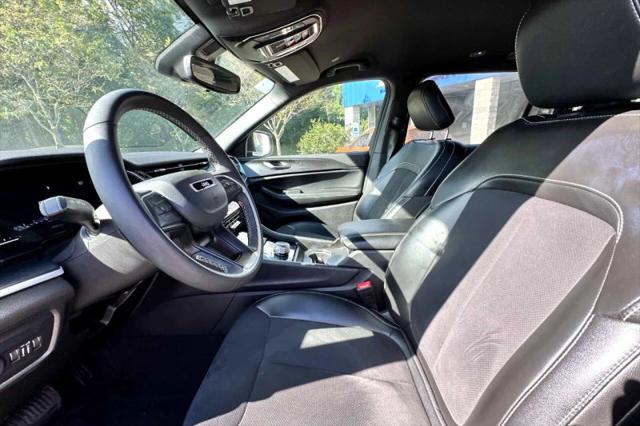 2024 Jeep Grand Cherokee L Altitude 4x4