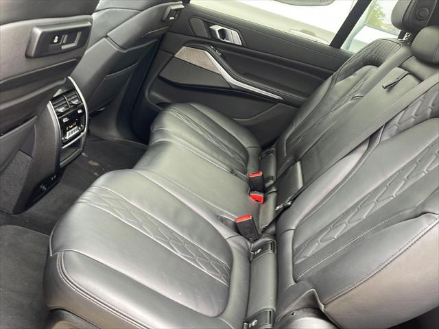 2020 BMW X7 M50i - Photo 9
