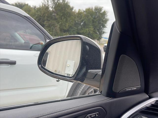 2020 BMW X7 M50i - Photo 17