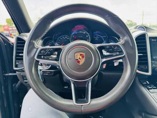 2017 Porsche Cayenne Platinum Edition