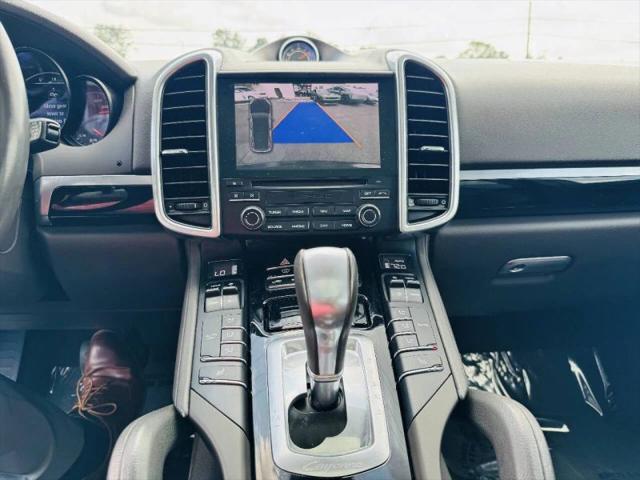 2017 Porsche Cayenne Platinum Edition