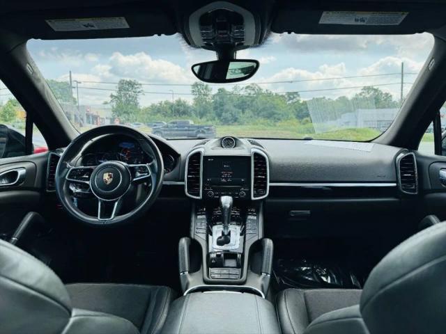 2017 Porsche Cayenne Platinum Edition