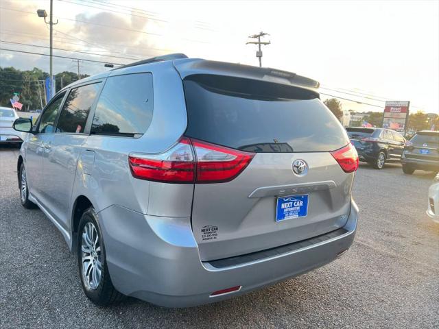 2018 Toyota Sienna XLE 8 Passenger