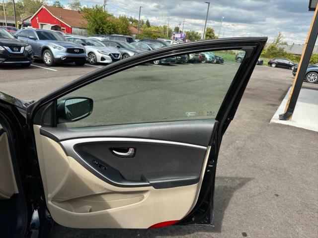 2016 Hyundai Elantra GT Base