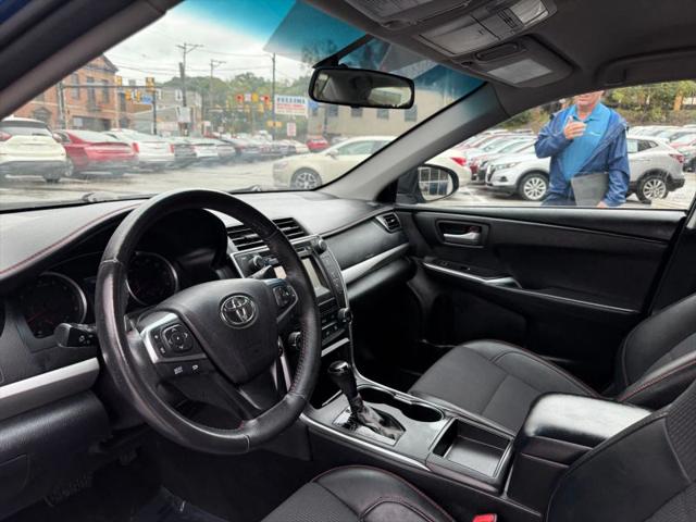 2017 Toyota Camry SE