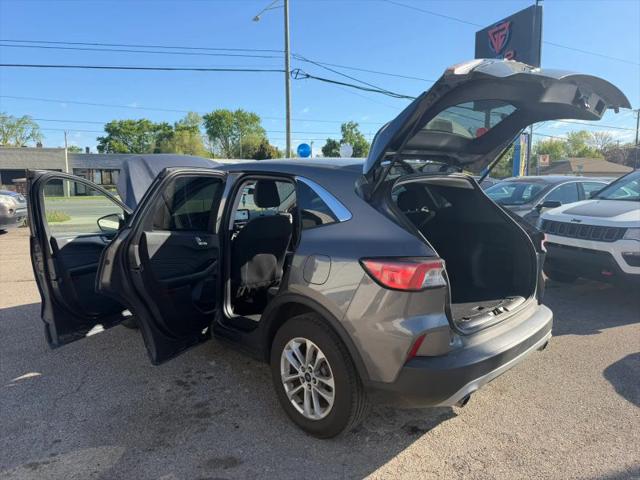2021 Ford Escape SE