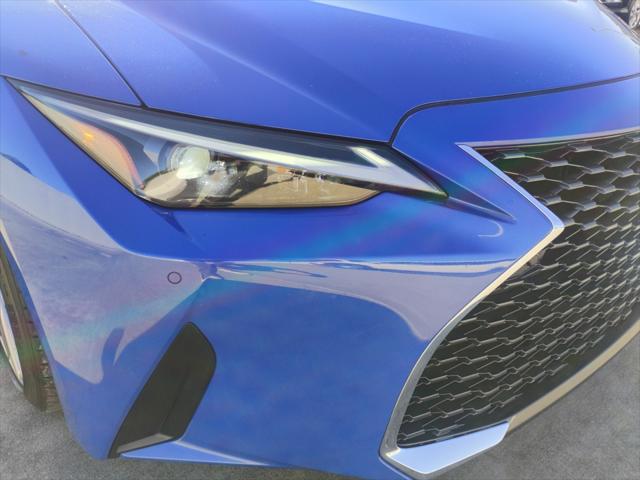 2023 Lexus IS 300 Unknown