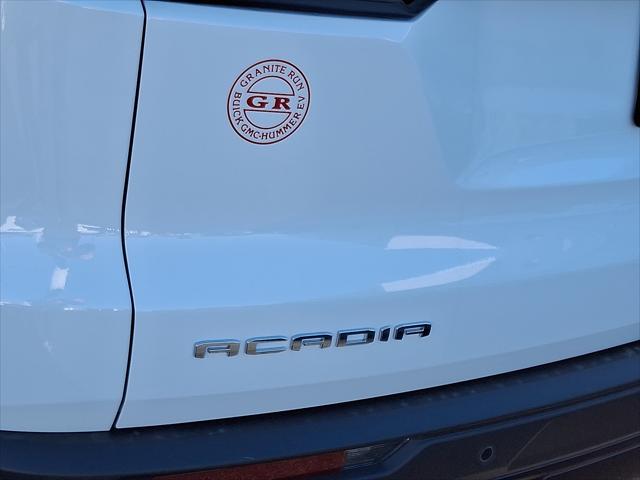 2026 GMC Acadia AWD AT4
