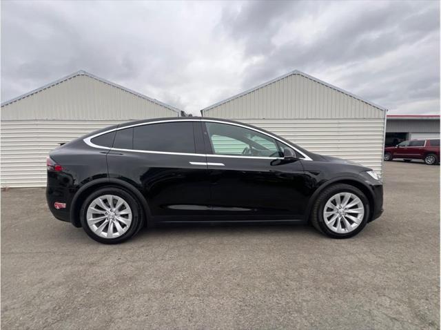 2017 Tesla Model X 90D