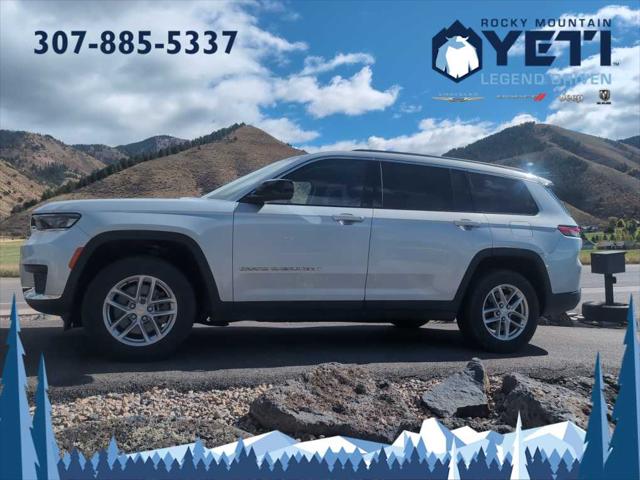 2023 Jeep Grand Cherokee L Laredo 4x4 2023 Jeep Grand Cherokee L Laredo 4x4