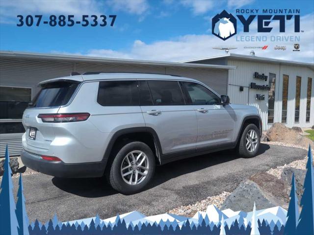 2023 Jeep Grand Cherokee L Laredo 4x4 2023 Jeep Grand Cherokee L Laredo 4x4