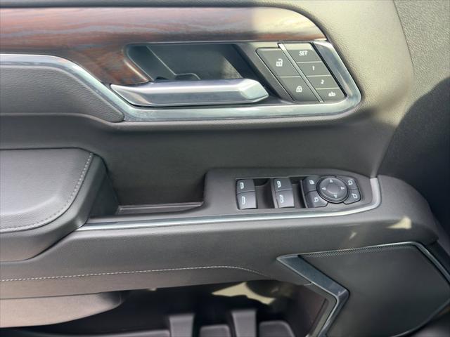 2025 GMC Sierra 1500 4WD Crew Cab Short Box SLT