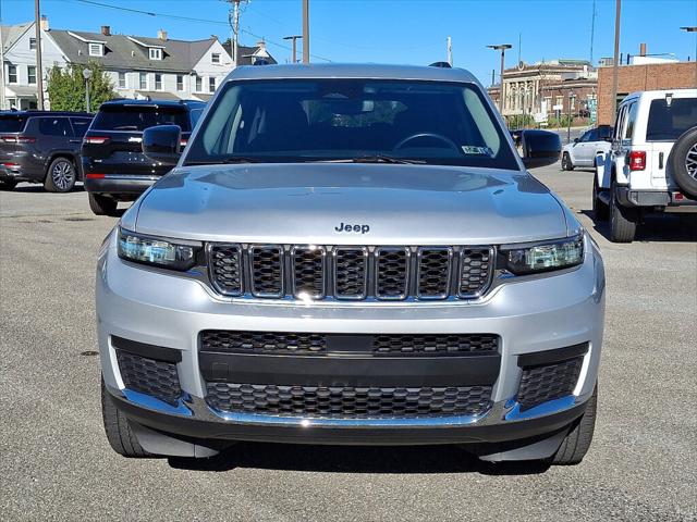 2021 Jeep Grand Cherokee L Laredo 4x4 2021 Jeep Grand Cherokee L Laredo 4x4