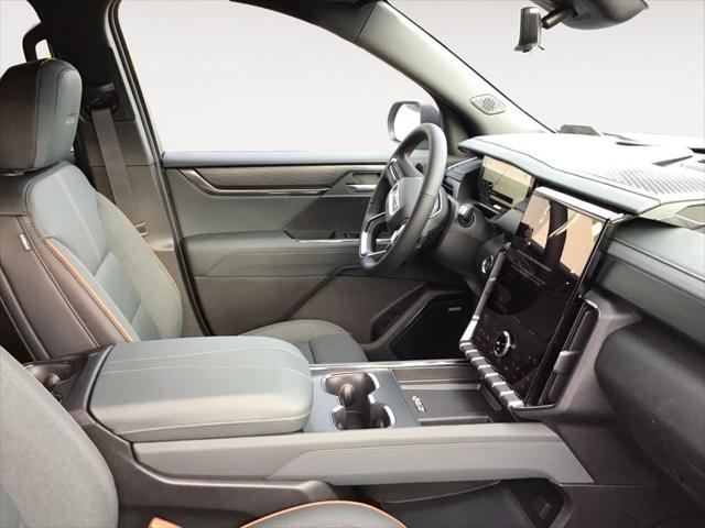 2026 GMC Acadia AT4 AWD