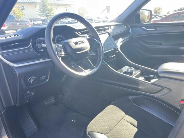 2024 Jeep Grand Cherokee L Altitude 4x4 2024 Jeep Grand Cherokee L Altitude 4x4