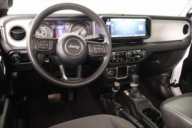 2024 Jeep Gladiator Sport