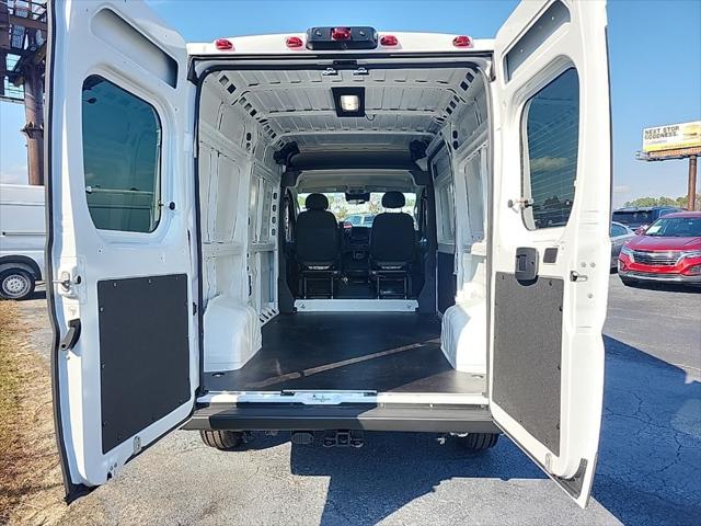 2026 Ram ProMaster Cargo Van Tradesman High Roof 136 WB w/Pass Seat