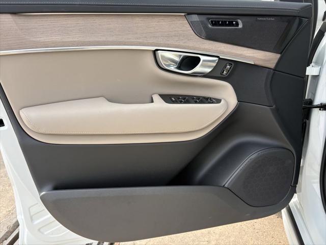 2026 Volvo XC90 Ultra, B6 AWD Gas (mild hybrid), Gasoline, Bright, 7 Seats