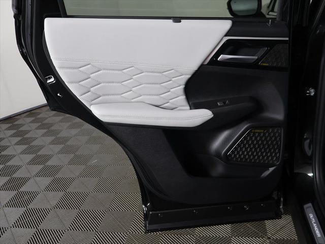 2025 Mitsubishi Outlander PLATINUM EDITION 2.5 S-AWC
