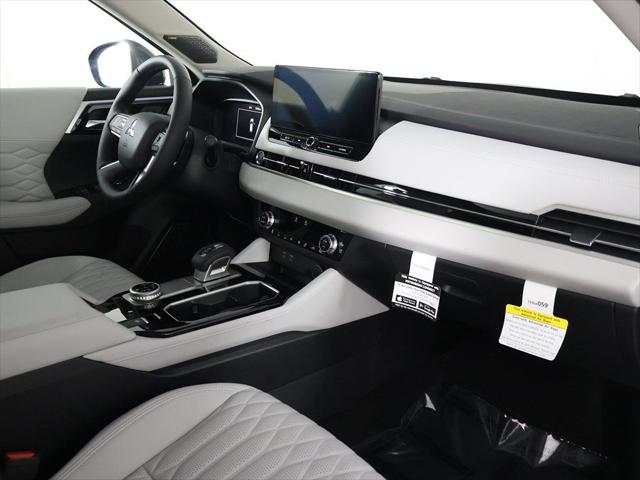2025 Mitsubishi Outlander PLATINUM EDITION 2.5 S-AWC