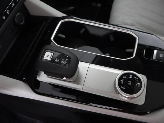 2025 Mitsubishi Outlander PLATINUM EDITION 2.5 S-AWC