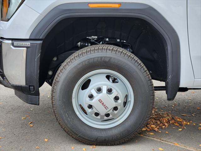 2025 GMC Sierra 3500HD Pro