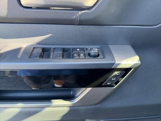 2025 Toyota Tundra Limited - Photo 18