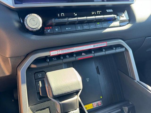 2025 Toyota Tundra Limited - Photo 22