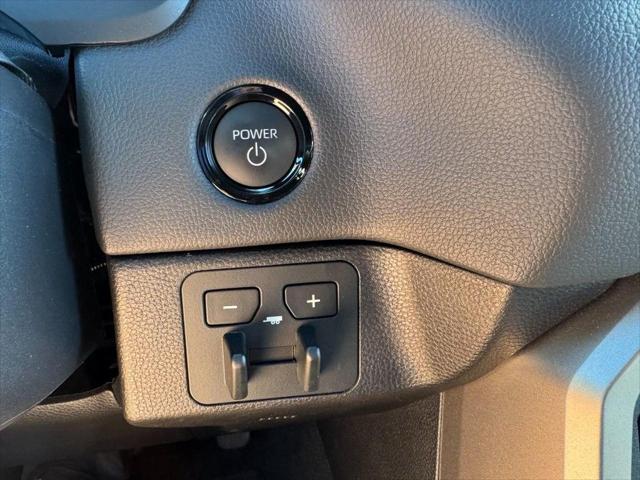 2025 Toyota Tundra Limited - Photo 25