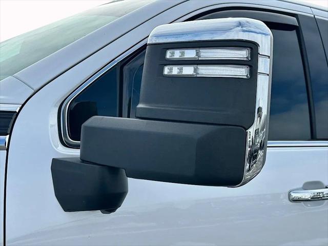 2023 GMC Sierra 2500HD 4WD Crew Cab Standard Bed Denali