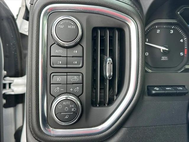2023 GMC Sierra 2500HD 4WD Crew Cab Standard Bed Denali