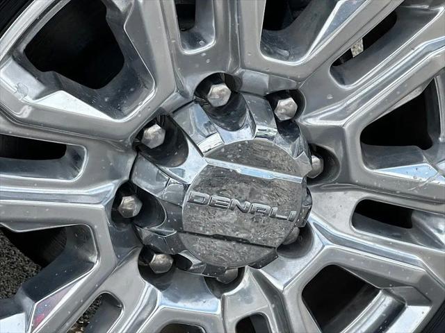 2023 GMC Sierra 2500HD 4WD Crew Cab Standard Bed Denali