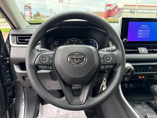 2025 Toyota RAV4 Hybrid LE