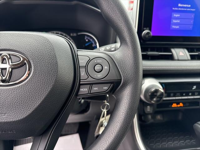 2025 Toyota RAV4 Hybrid LE