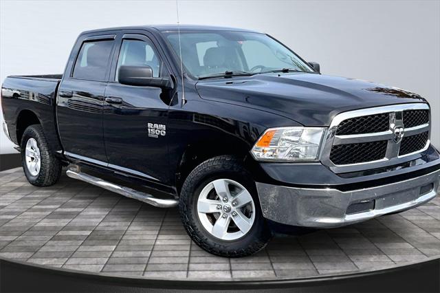 2019 Ram 1500 Classic SLT Crew Cab 4x4 5'7" Box for sale in Greenville, MI